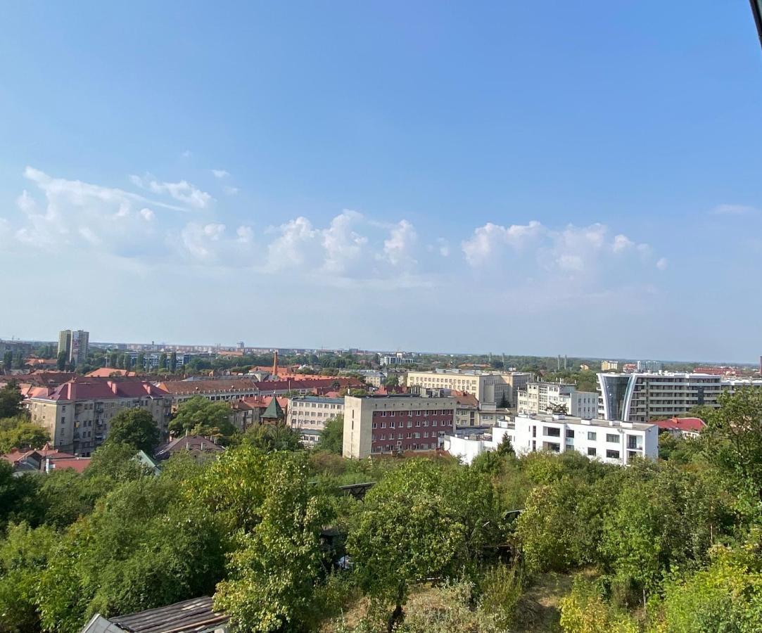 Панорамні Апартаменти Uzhhorod Exterior foto