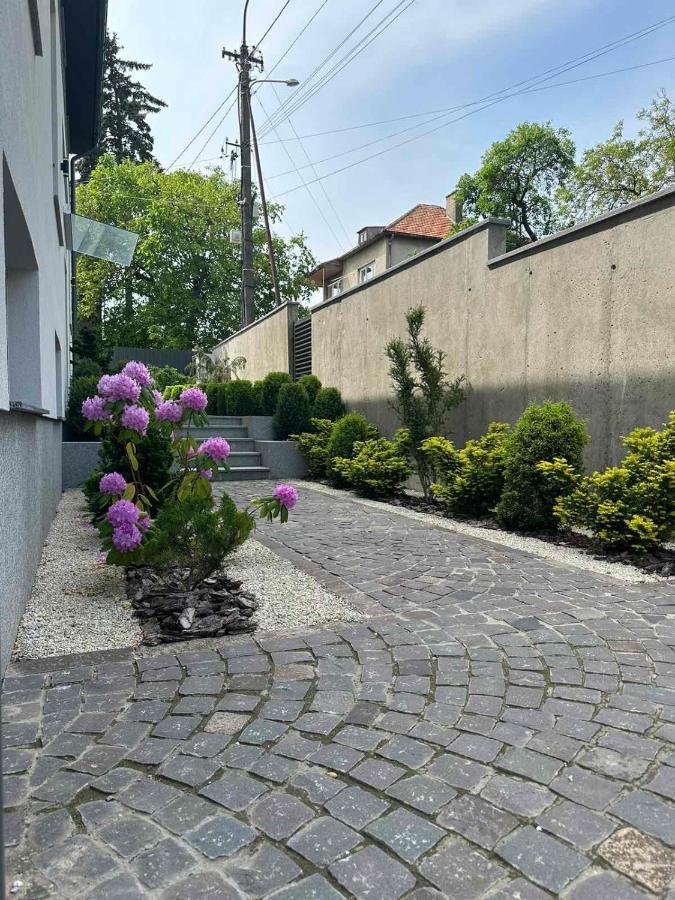 Панорамні Апартаменти Uzhhorod Exterior foto